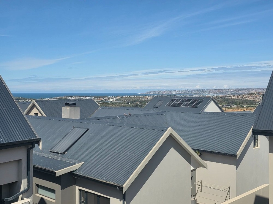 2 Bedroom Property for Sale in Outeniquasbosch Western Cape